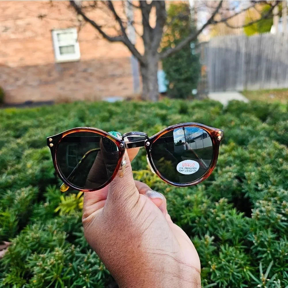 VTG Unisex Round Tortoise Metal Keyhole Bridge Retro Polarize UV Sunglasses.